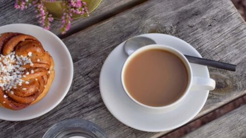 Fika på uteservering